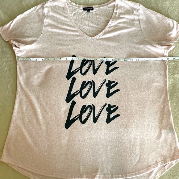 Lane Bryant “Love” Sparkle Graphic T-Shirt - Size 18/20 - Picture 8 of 12